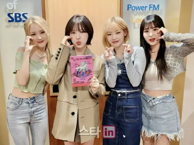 「TRI.BE」、ウェンディ（Red Velvet）のラジオにゲスト出演時の写真公開（画像提供:wowkorea）