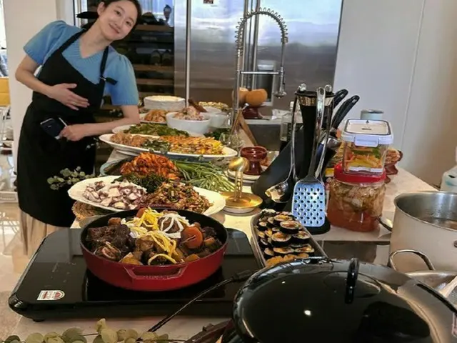 ”料理上手”チョン・ヘビン、姑の10周忌を追悼（画像提供:wowkorea）