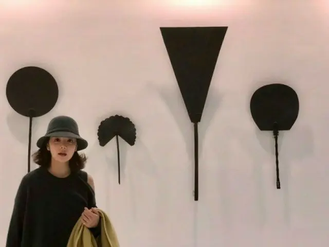 ”シングルマザー”女優チェリム、ブラックコーデ＆デザイン性のある空間で「おしゃれな日常」（画像提供:wowkorea）