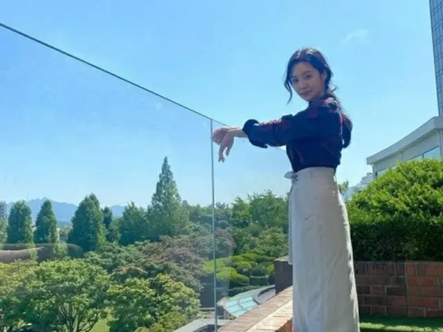 女優チャ・ジュヨン、堂々としてシックな魅力…青空の下輝く美貌を披露（画像提供:wowkorea）
