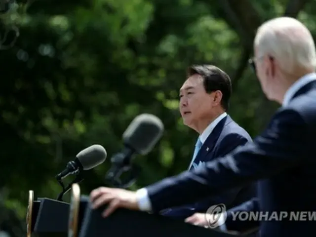 韓米首脳は4月の「ワシントン宣言」を通じてNCGの設置に合意した。会談後、共同記者会見を行った両首脳（共同取材）＝（聯合ニュース）