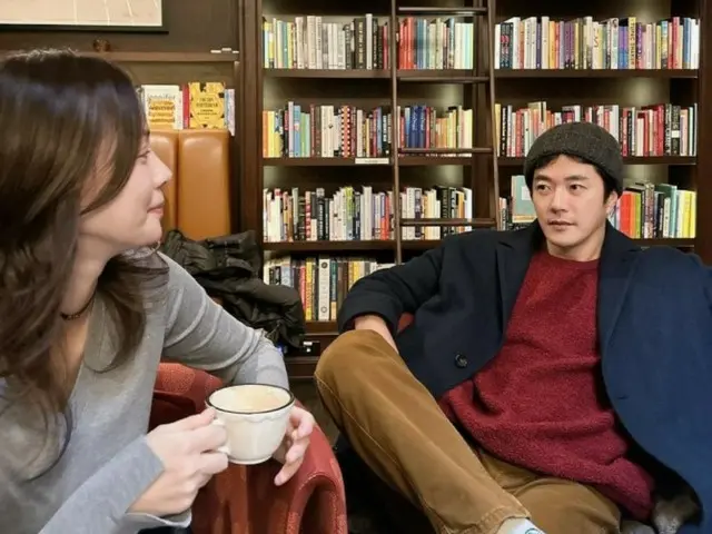 ソン・テヨン＆クォン・サンウ、米国から甘いデートの日常公開…「きょうは”Book cafe”」