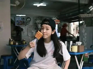 女優ハン・ジミン、串トッポッキを食べるナチュラルな姿まで美しい
