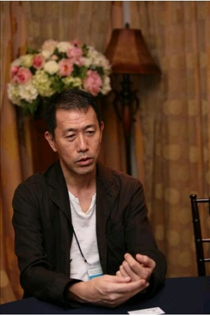 来韓した日本の人気脚本家・尾崎将也さんの画像 来韓した日本の人気脚本家・尾崎将也さん