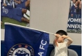 元サッカー韓国代表パク・チソンの息子、パパのライバルチームを応援？「自分より大きな旗を一生懸命に振って」