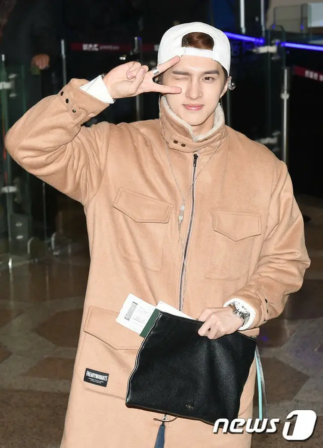 「VIXX」がソウル金浦空港から日本へ