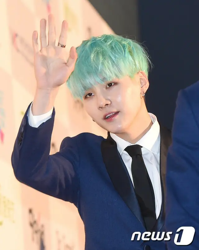 「ソウル歌謡大賞」レッド・カーペットの「防弾少年団」(BTS)