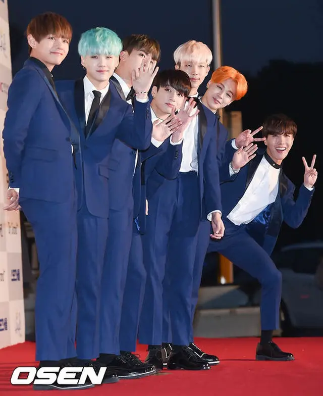 「ソウル歌謡大賞」レッド・カーペットの「防弾少年団」(BTS)