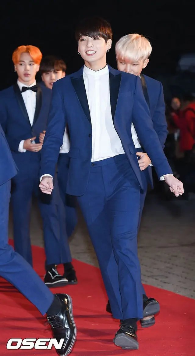 「ソウル歌謡大賞」レッド・カーペットの「防弾少年団」(BTS)