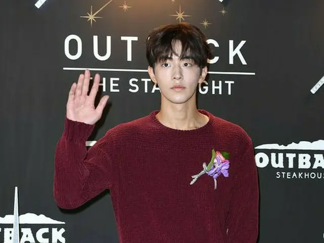 俳優ナム・ジュヒョク、サイン会開催。