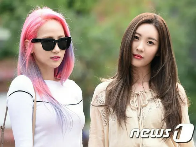 「Wonder Girls」が生放送の音楽ランキング番組「ミュージックバンク」のリハーサルに参加している。