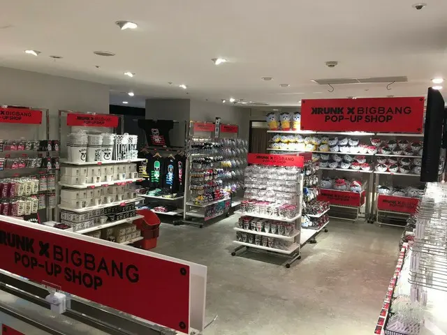 BIGBANG、KRUNKコラボのPOP-UP SHOP風景。