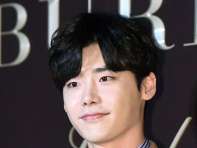 俳優イ・ジョンソク、行事参加。