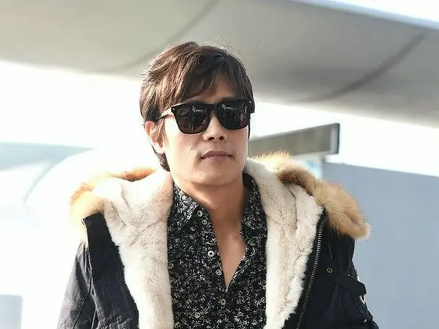「ビョン様」俳優イ・ビョンホン、香港へ出国中。