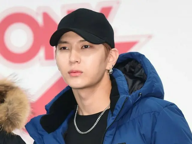 VIXX レオ、ファンサイン会を開催中。