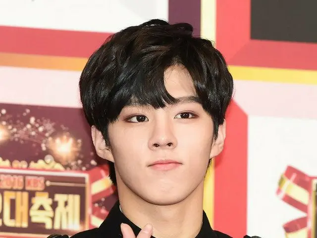 「UP10TION」ウシン、「2016 KBS歌謡大祝祭」フォトウォールイベントに出席。