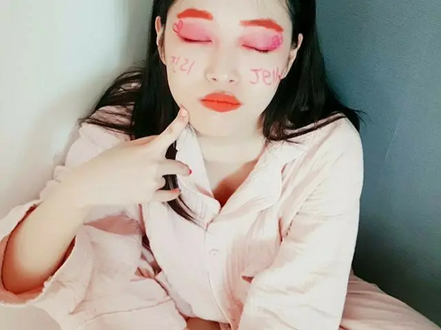f(x)出身ソルリ、新しいSNSプロフィール写真を公開。