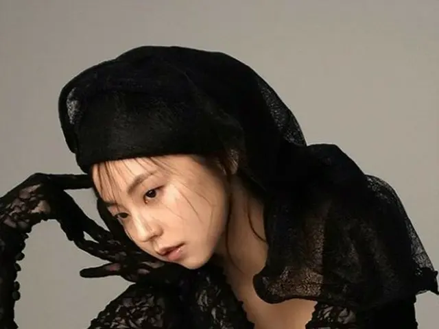 元Wonder Girls ソヒ、画報撮影でのビハインドカットを公開