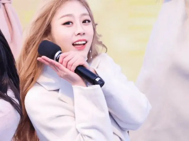 LOVELYZ、氷点下11度の野外舞台が話題