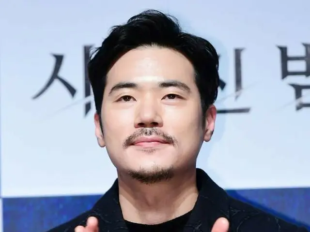 俳優キム・ガンウ、映画「消えた夜」の制作報告会に出席。