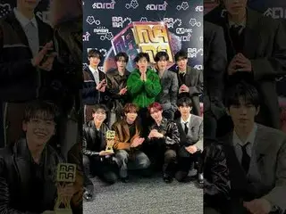 [#2025MAMA] タイガーがトロフィーを贈呈!🐱🏆 ZEROBASEONE_ _  (ZEROBASEONE_ _ )
小さな叫び声とともにミッション