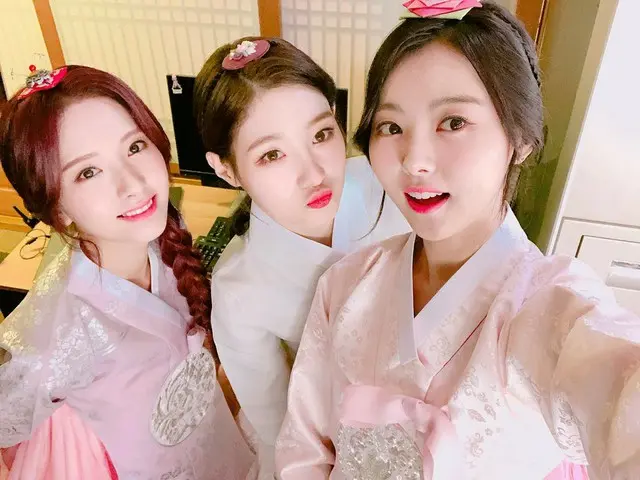 【i公式】宇宙少女 BONA、韓服姿を公開。
