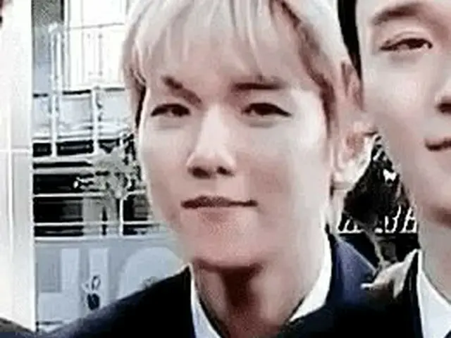 EXO Baekhyun、眉毛の「自由自在」説
