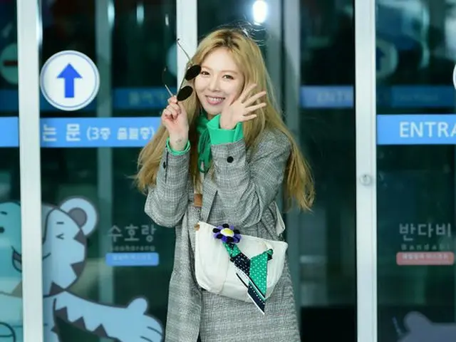 4Minute ヒョナ、画報撮影でフランス・パリに向けて出国