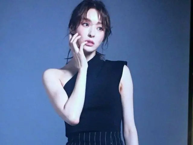 女優イ・ダヒ、画報のビハインドカット公開