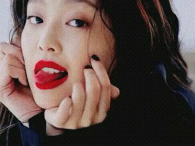 BLACKPINK ジェニ、不二家の「ペコちゃんポーズ」が話題