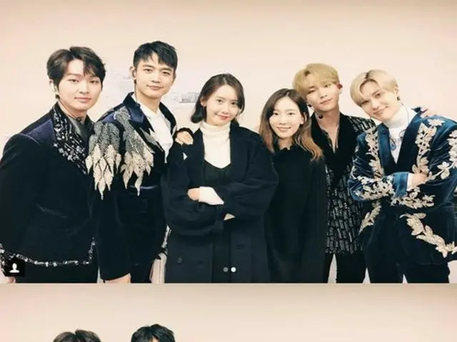 少女時代 テヨン - ユナ、SHINee のコンサートを応援