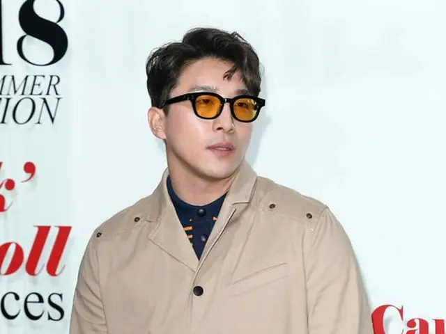 俳優ドン・ヒョンベ、ファッションブランドの2018 S/Sコレクションプレビューイベントに出席。