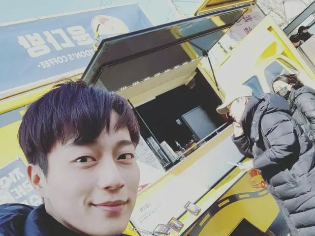 【I公式】Highlight ユン・ドゥジュン、SNS更新。