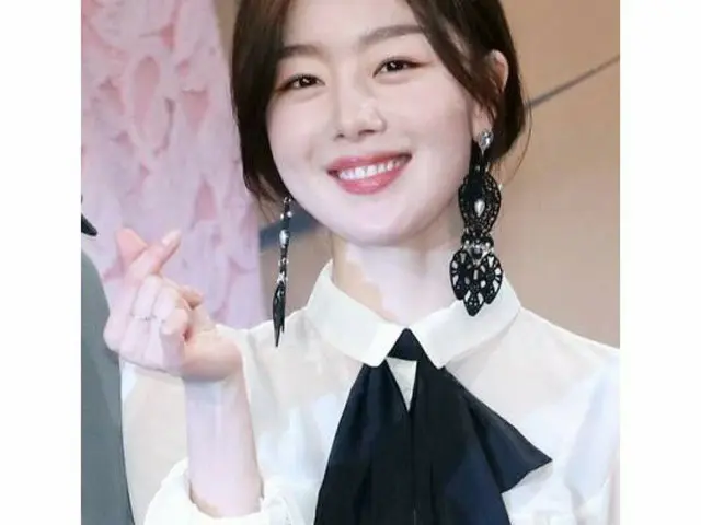 【i公式】SECRET 出身 ハン・ソナ、明日3月3日放送開始のMBCドラマ「婿殿オ・ジャクドゥ」制作発表会の写真を公開～その3。