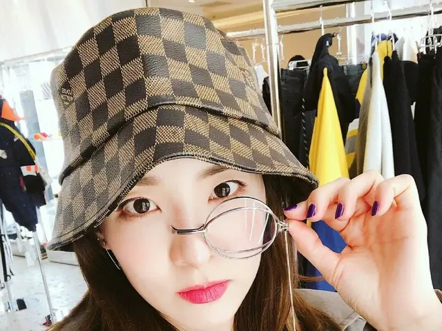 【I公式】2NE1 出身DARA、SNS更新。