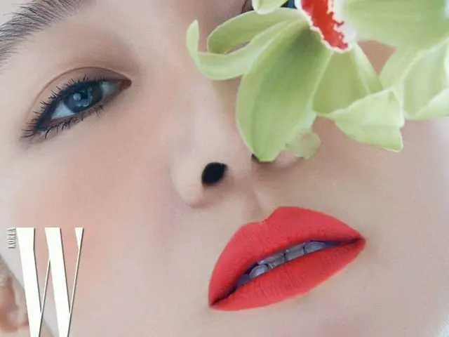 女優コン・ヒョジン、画報公開。