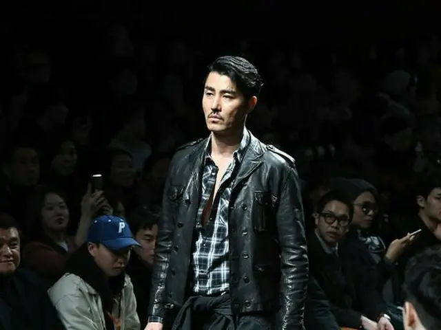 俳優チャ・スンウォン、イ・ギウ、ペ・ジョンナム、ソウル・東大門DDPで「2018 F/W HEEA SEOUL FASHION WEEK」SONGZIOHOMM