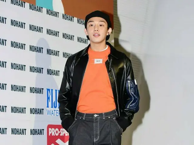 俳優ユ・アイン、ソウル・東大門DDPで開かれた「2018 F/W HERA SEOUL FASHION WEEK」に参加。