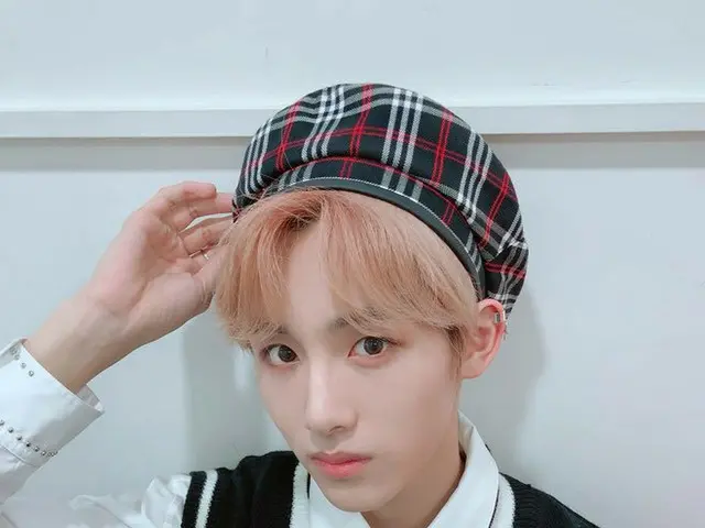 【t公式】NCT 127 ウィンウィン、ベレー帽姿を公開。