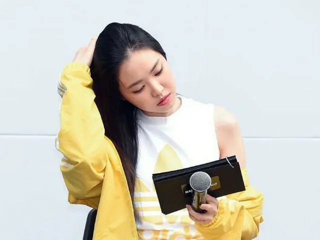 Apink ナウン、行事に参加中