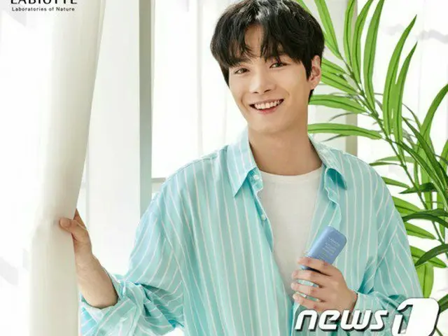 NU‘EST W がモデルのLABIOTTE、7日に現代ホームショッピングで直塗タイプの日焼け止め「ブルーセーフティーサンスティックSPF50+ PA++++」