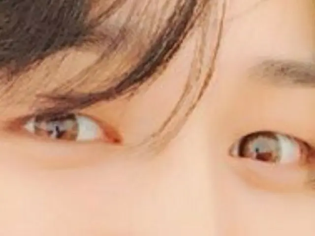 防弾少年団 JIMIN、瞳の中に「iPHONE X」説