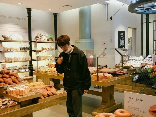 【I公式】INFINITE L、パンが好き。