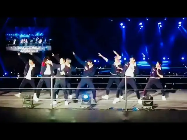 【直カム】EXO - “ Power “、ドバイ公演    