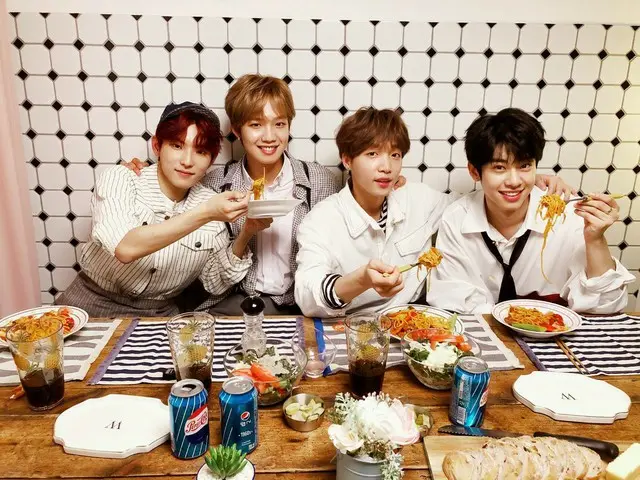 【t公式sta】チョン・セウン、VLIVE「YDPPの留守中のレシピ」 でトマトパスタ完成。