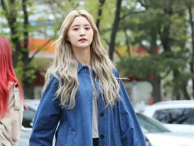 EXID、出勤中