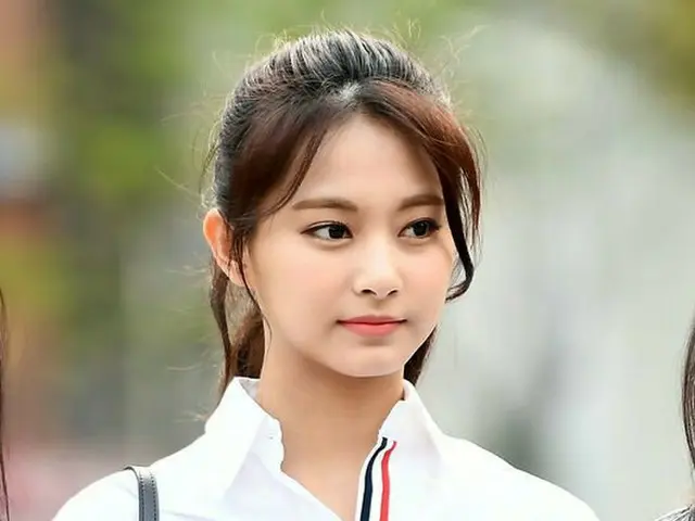 TWICE ツウィ、出勤中