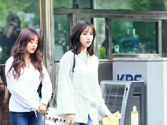 TWICE ミナ、出勤中