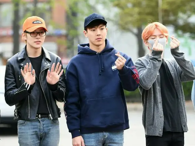 MONSTA X、出勤中