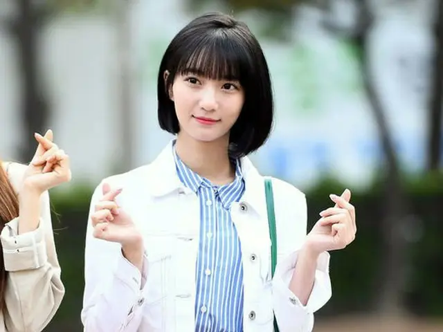 OH MY GIRL、ユニットBANHANAが出勤中